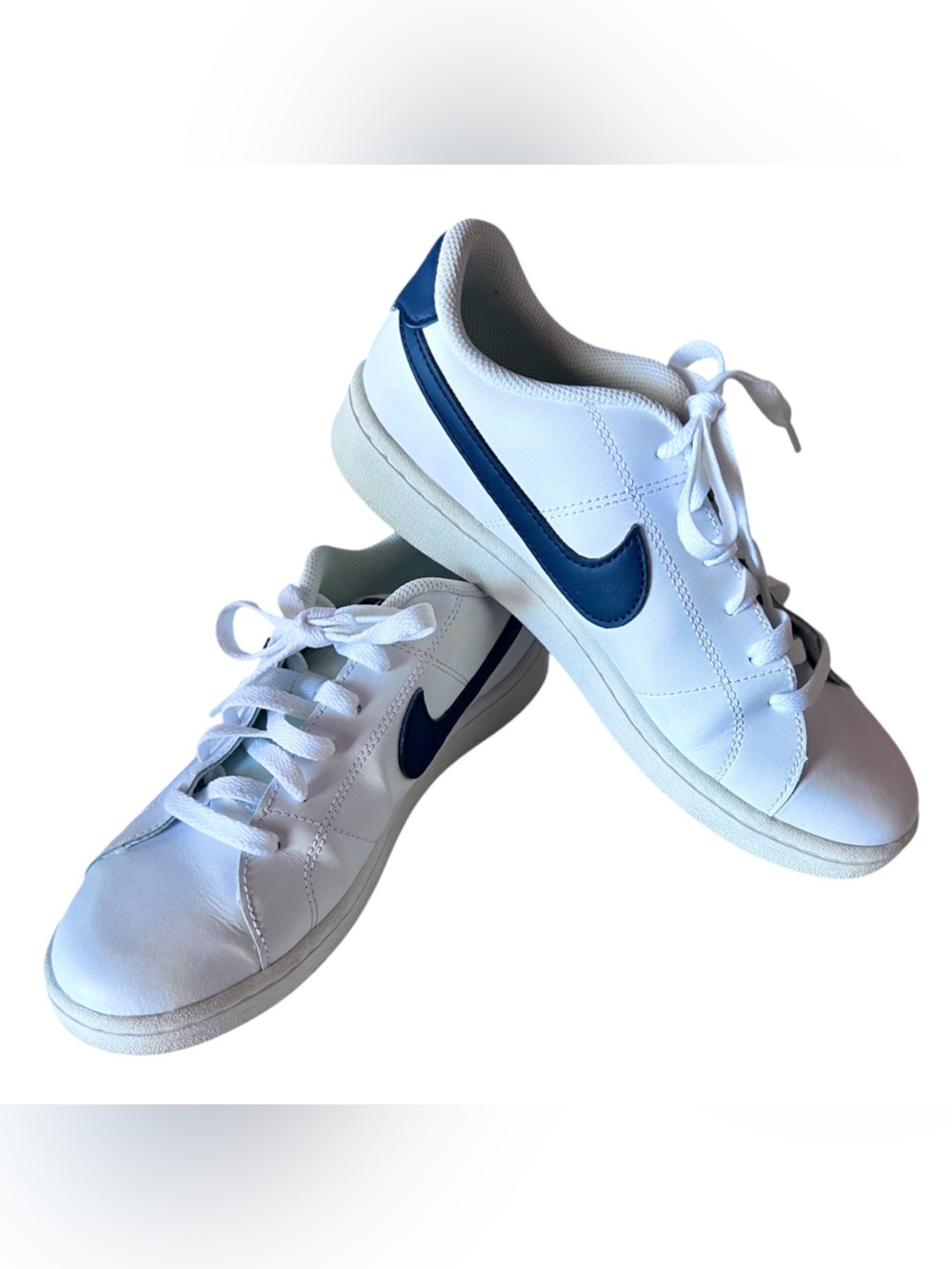 Nike Court Royale 2 Low Sneakers White/Obsidian Blue (Navy) Men’s 7.5 Women’s 9